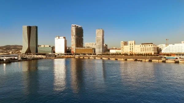 MARSEILLE I EUROMED - E99 à Marseille 02